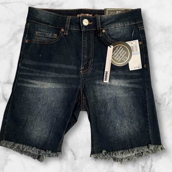 Dollhouse Havana Bermuda dark wash denim shorts Sz 5/6 nwt 010 - Picture 1 of 2